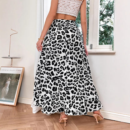 Jupe maxi légère pour femmes avec coupe asymétrique et motif léopard Chic und Stil
