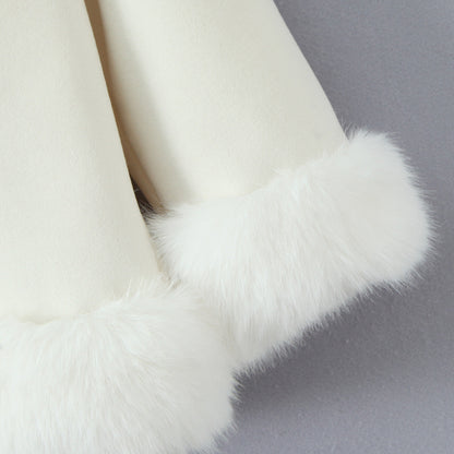 Dames élégante veste en fausse fourrure avec col doux et détails modernes Chic und Stil