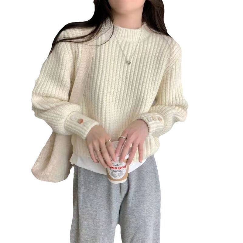 Pull en gros tricot pour femmes avec encolure ras du cou et boutons décoratifs Chic und Stil