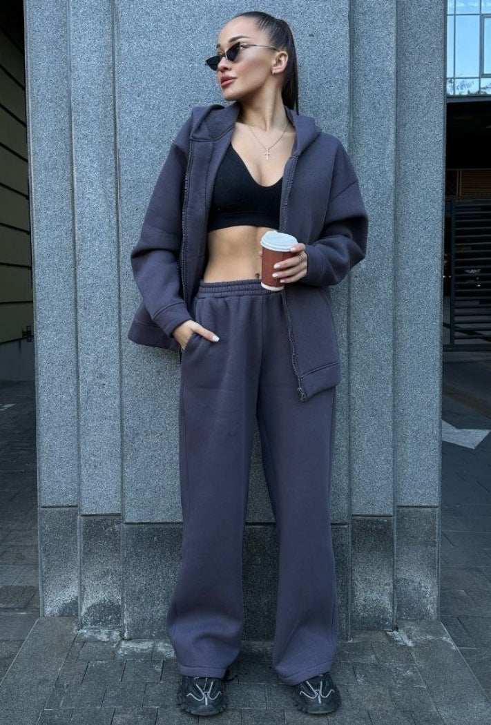 Women's sporty hoodie set with a loose fit and comfortable jogger pants Chic und Stil