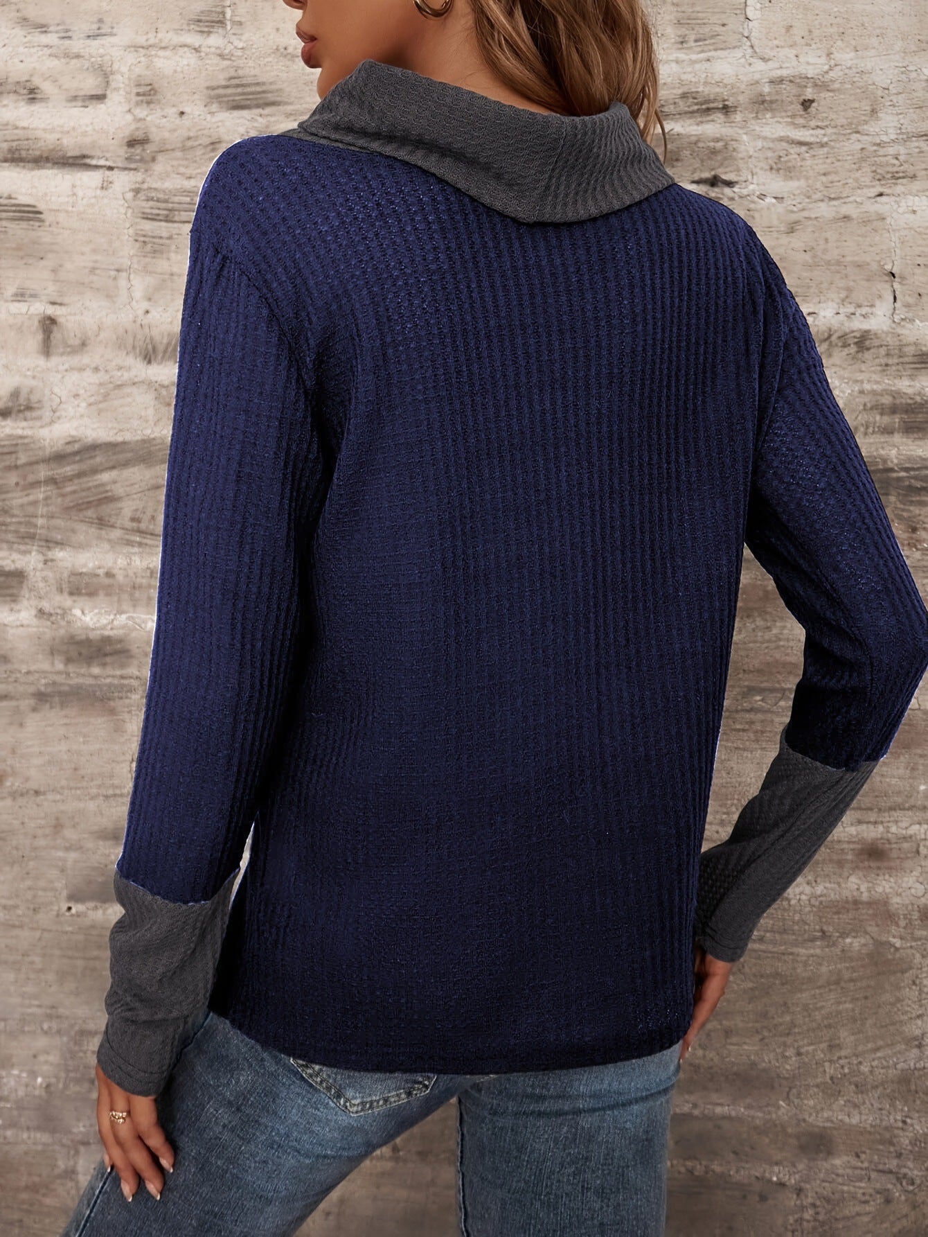 Pull femme avec col tendance Chic und Stil