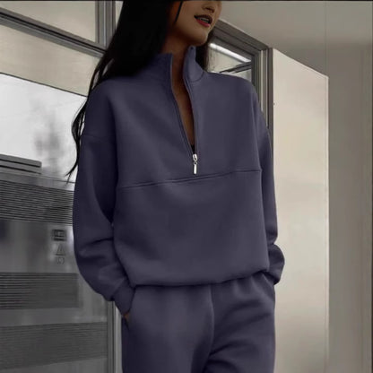 Women's high collar pullover with half zipper Chic und Stil