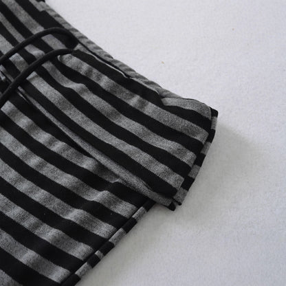 High-waisted flared pants for women with striped design Chic und Stil