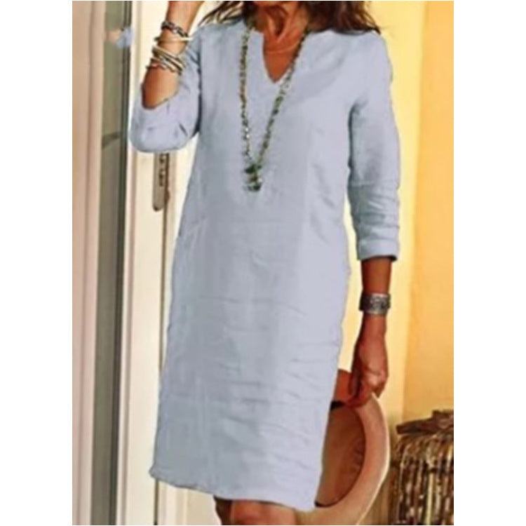 Robe en lin pour femmes avec coupe décontractée et élégant décolleté en V Chic und Stil