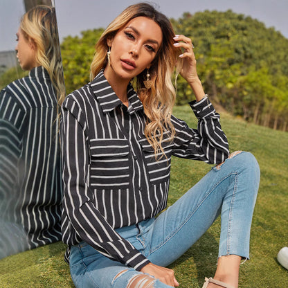 Dames Élégante blouse rayée avec poches et fermeture à boutons Chic und Stil