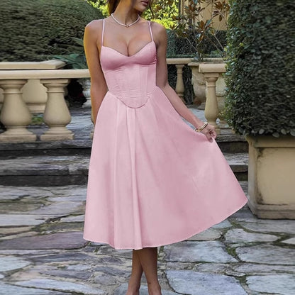 Femmes Robe midi élégante en A avec bretelles spaghetti et tissu doux Chic und Stil