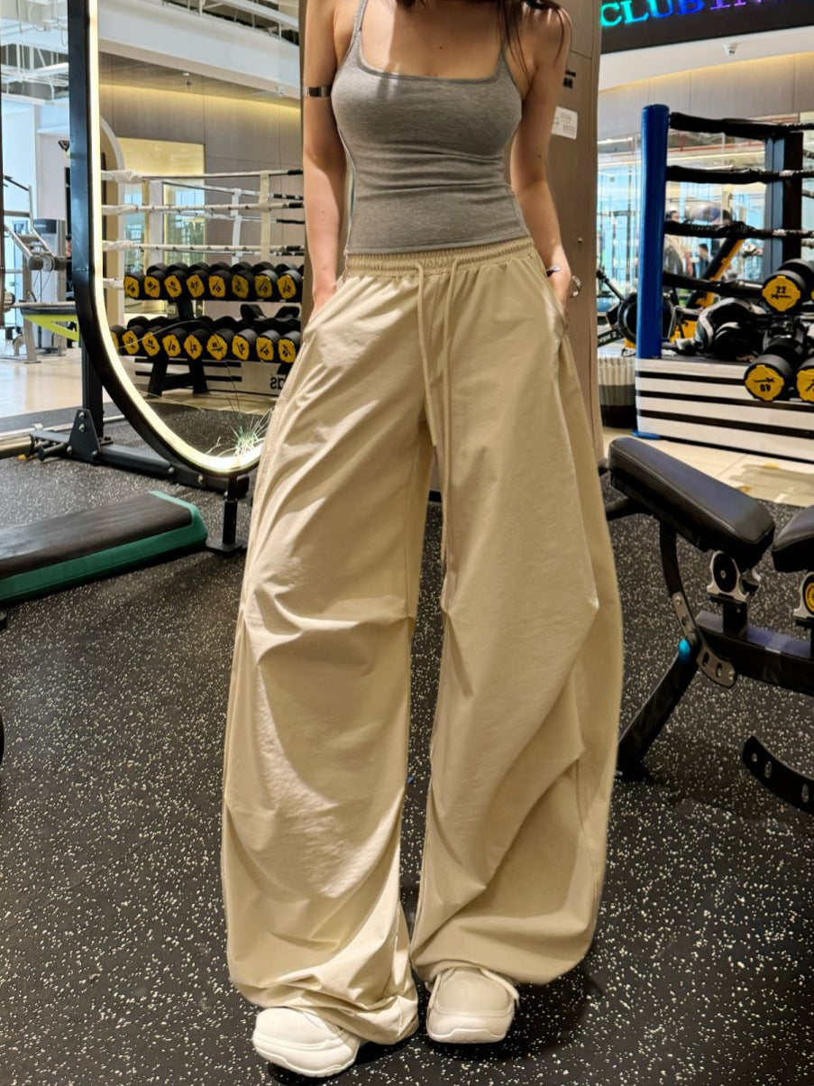 Loose casual pants for women with elastic waist and practical side pockets Chic and Style