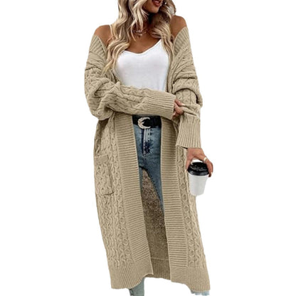 Veste en tricot pour femmes avec design de grosses tresses et poches pratiques Chic und Stil
