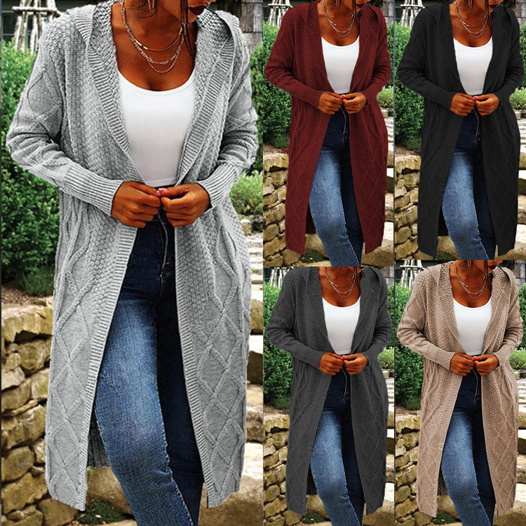 Cardigan en tricot pour femmes avec capuche et motif en torsades luxueux Chic und Stil