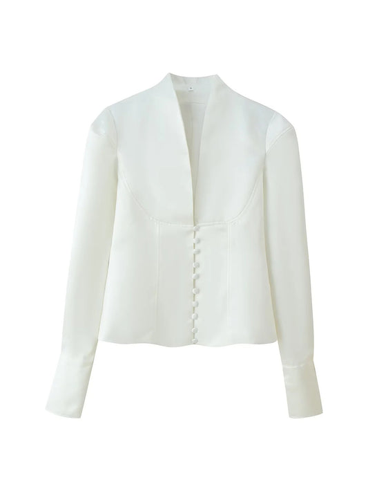 Blouse cintrée pour femmes avec des détails de boutons modernes et un col montant Chic und Stil