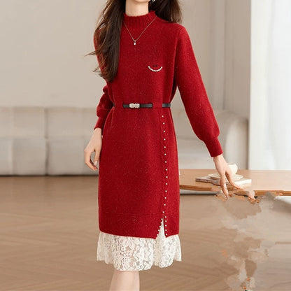 Robe en tricot pour femmes avec des détails de boutons décoratifs et de la dentelle Chic und Stil