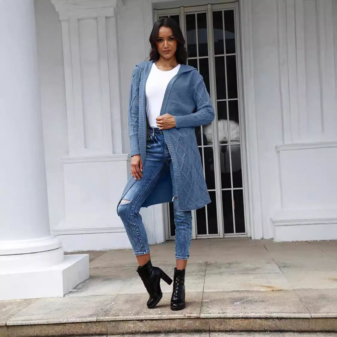 Dames gros tricot kimono cardigan avec élégant motif en torsades et manches ouvertes Chic und Stil