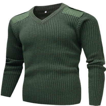 Pull en tricot pour hommes avec décolleté en V et détails décoratifs sur les épaules Chic und Stil