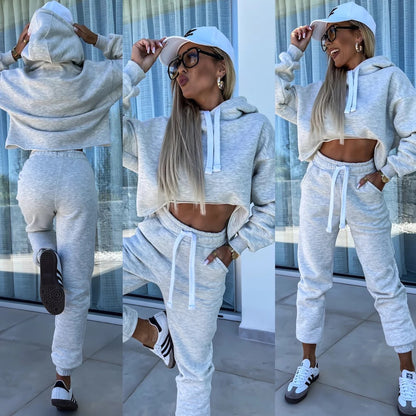 Dames confortable cropped hoodie avec taille élastique et ensemble de jogging décontracté Chic und Stil