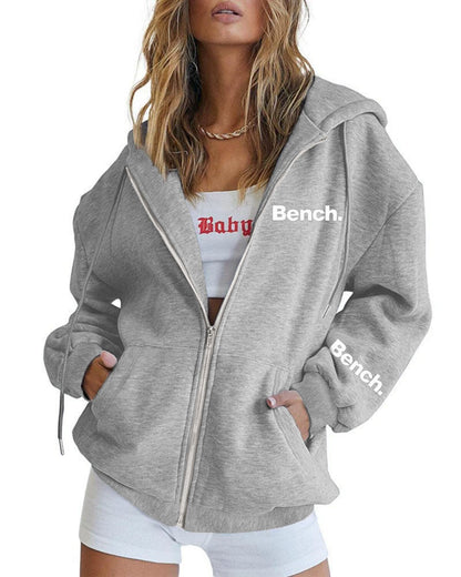 Veste à capuche oversized pour femmes avec fermeture éclair intégrale et poches pratiques Chic und Stil