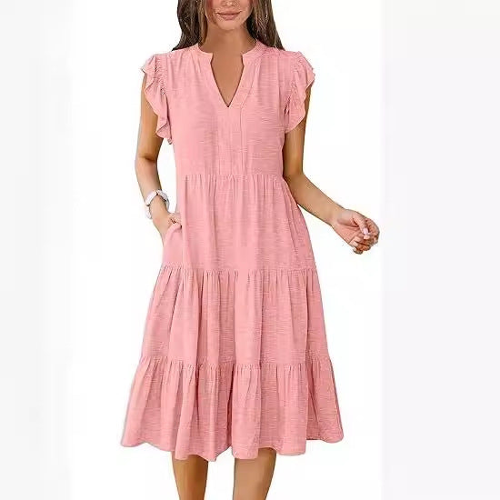 Robe de loisir pour femmes avec des détails en volants et des poches Chic und Stil