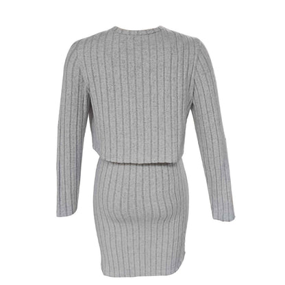 Robe maxi ajustée pour femmes avec structure côtelée enregistrée et cardigan léger Chic und Stil