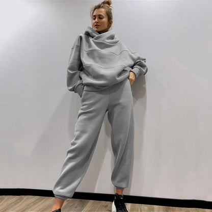 Casual hoodie for women with modern fit casual jogger pants Chic and Style