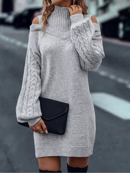 Robe tricot femme avec design off-shoulder et structure complexe de motif en torsades Chic und Still