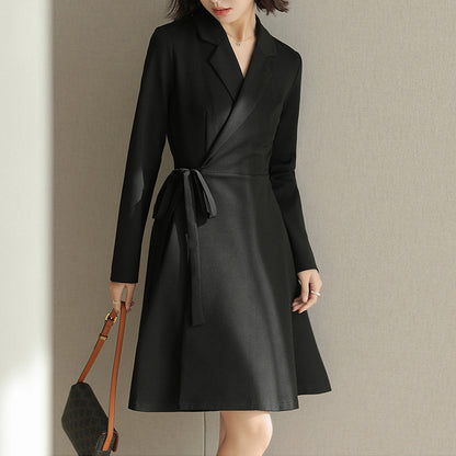 Robe enveloppante ajustée pour femmes avec détail à nouer Chic und Stil