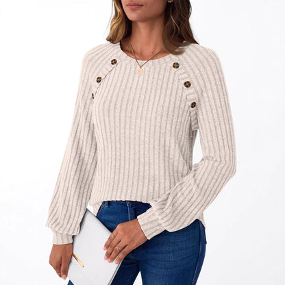 Pull en tricot pour femmes avec boutons décoratifs et fine structure côtelée Chic und Stil