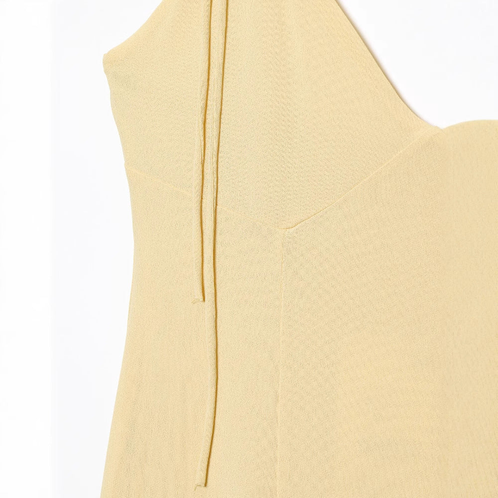 Robe maxi pour femmes avec des détails de volants volumineux et des bretelles spaghetti réglables Chic und Stil