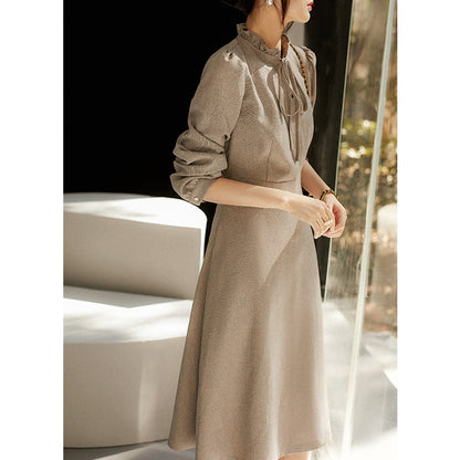 Robe Midi Élégante pour Femme avec Détail Nœud Chic und Stil