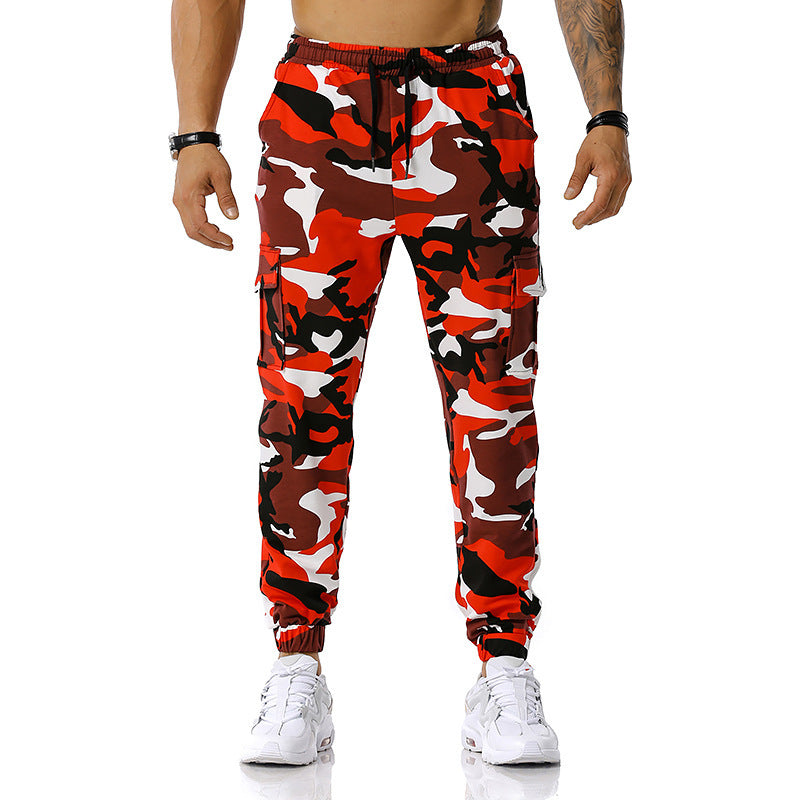 Camouflage cargo pants for men with elastic waistband and practical side pockets Chic and Style