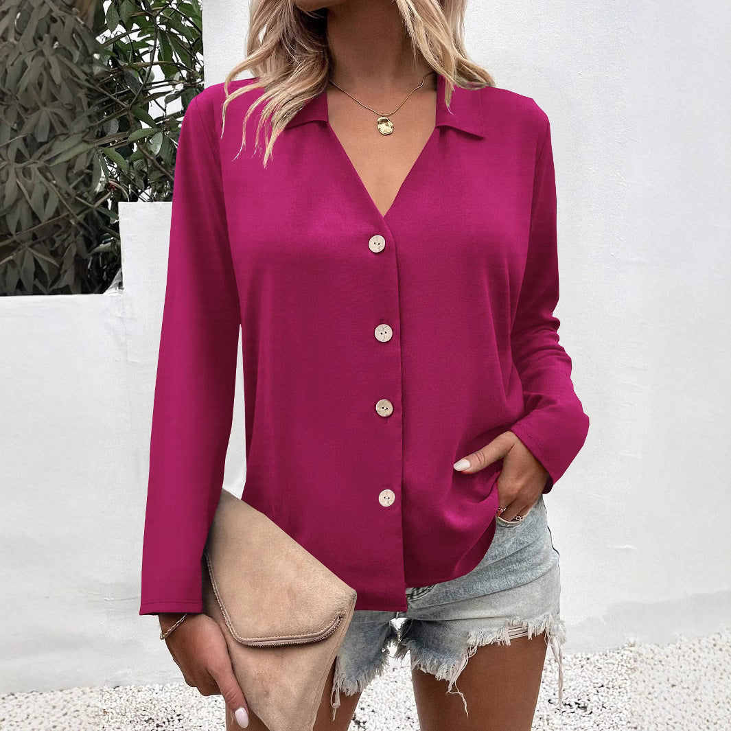 Blouse féminine tendance avec décolleté en V et détails de boutons Chic und Stil