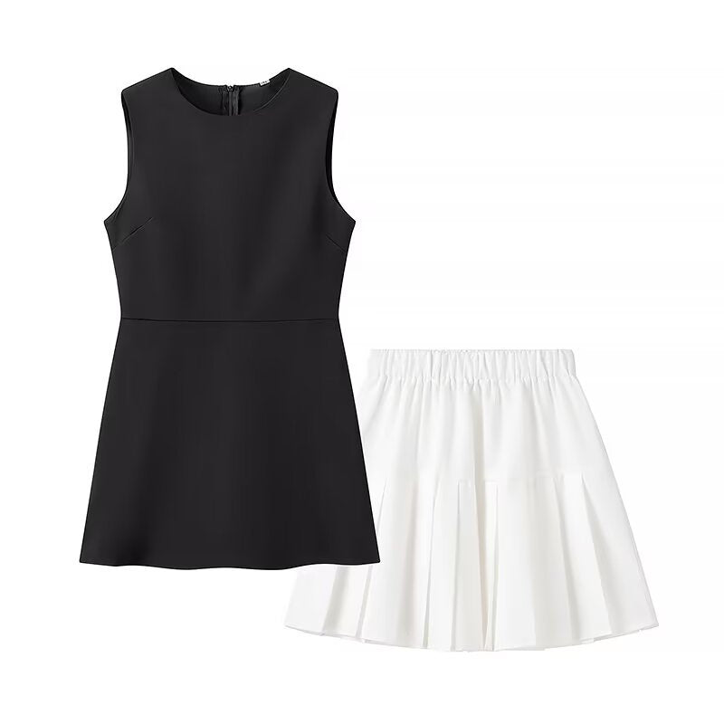 Robe sans manches élégante pour dames avec col haut et jupe évasée Chic und Stil