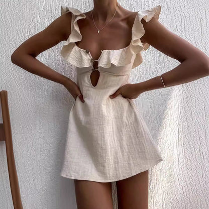 Robe mini femme avec bordure à volants et clavicule ouverte Chic und Stil