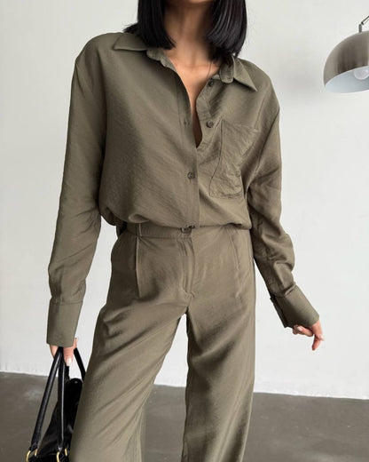 Chemisier en soie à manches longues pour femmes avec une texture fine Chic und Stil