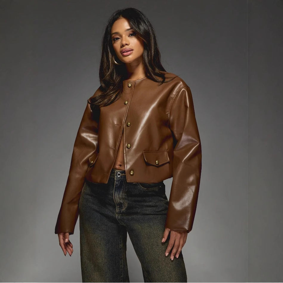 Dames cuir synthétique veste avec finition brillante et boutons décoratifs Chic und Stil