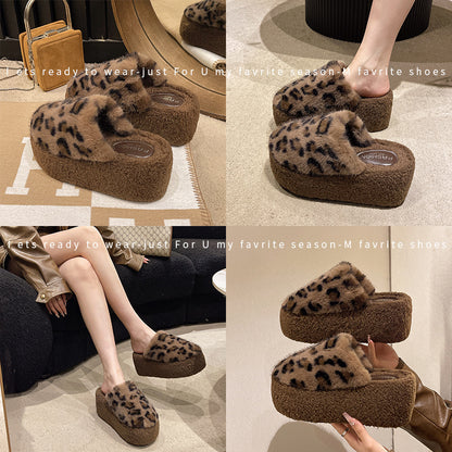 Dame Mocassins en peluche avec motif léopard Chic und Stil