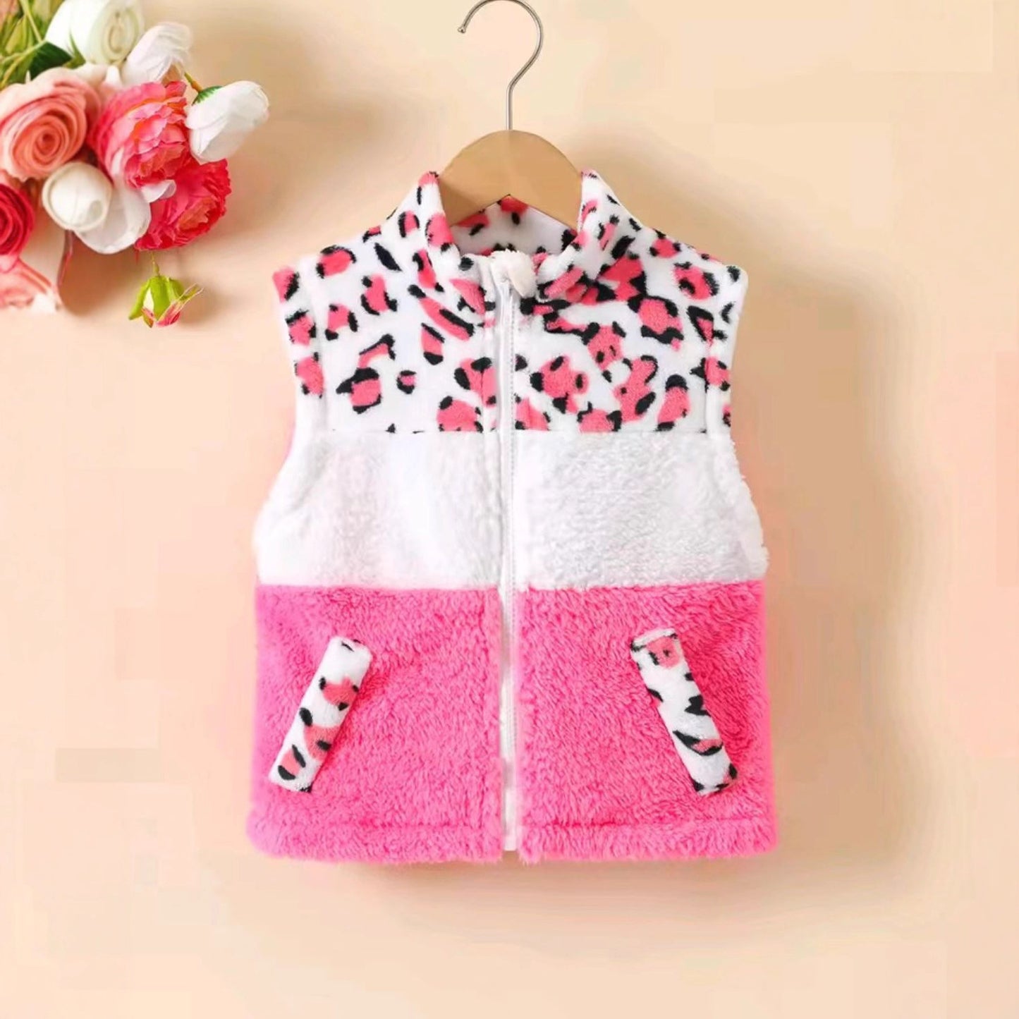 Dames gilet en polaire avec imprimé léopard tendance et design color block Chic und Stil