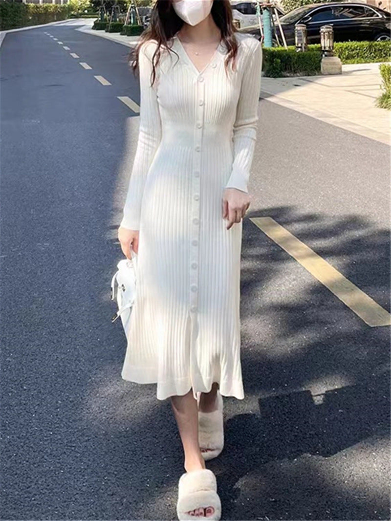 Robe midi décontractée pour femmes en fine maille côtelée avec patte de boutonnage Chic und Stil