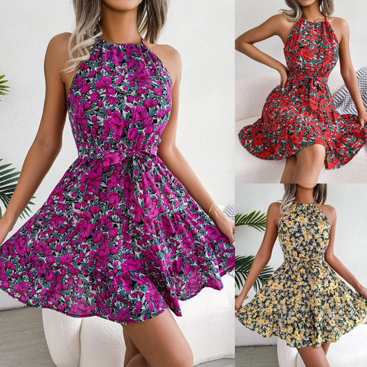 Robe courte pour femmes, imprimé floral avec encolure haute et silhouette cintrée Chic und Stil