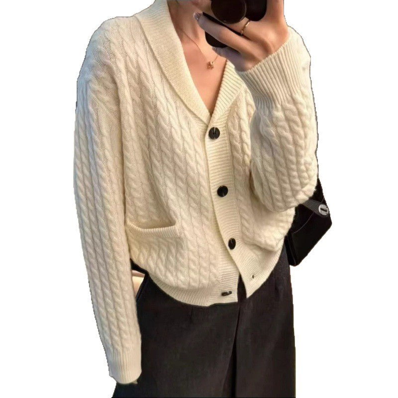 Cardigan femme avec motif en cable et poches plaquées Chic & Stil