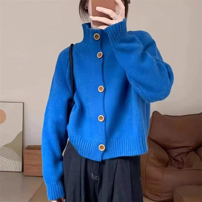 Dame cardigan à col montant douillet avec détails de boutons Chic und Stil