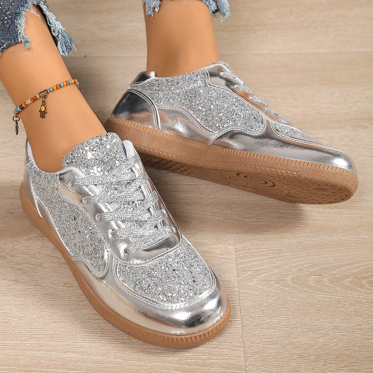 Baskets scintillantes pour dames avec une tige à la mode et une semelle confortable Chic und Stil