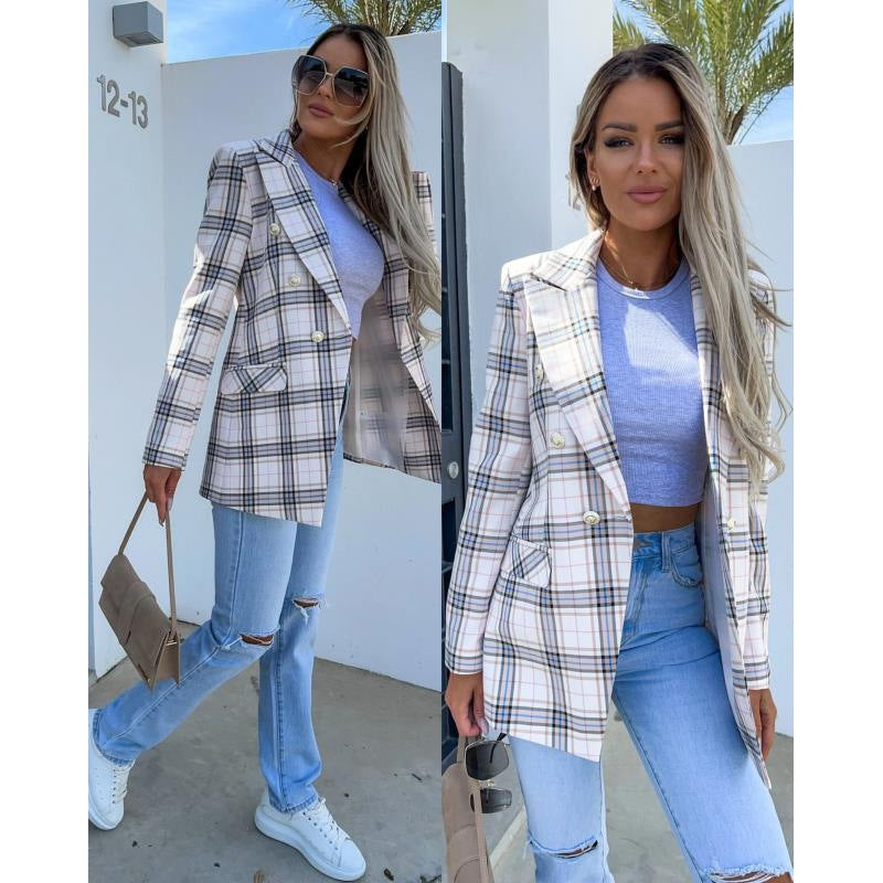 Plaid women's blazer with double-breasted buttons and stylish details Chic and Style