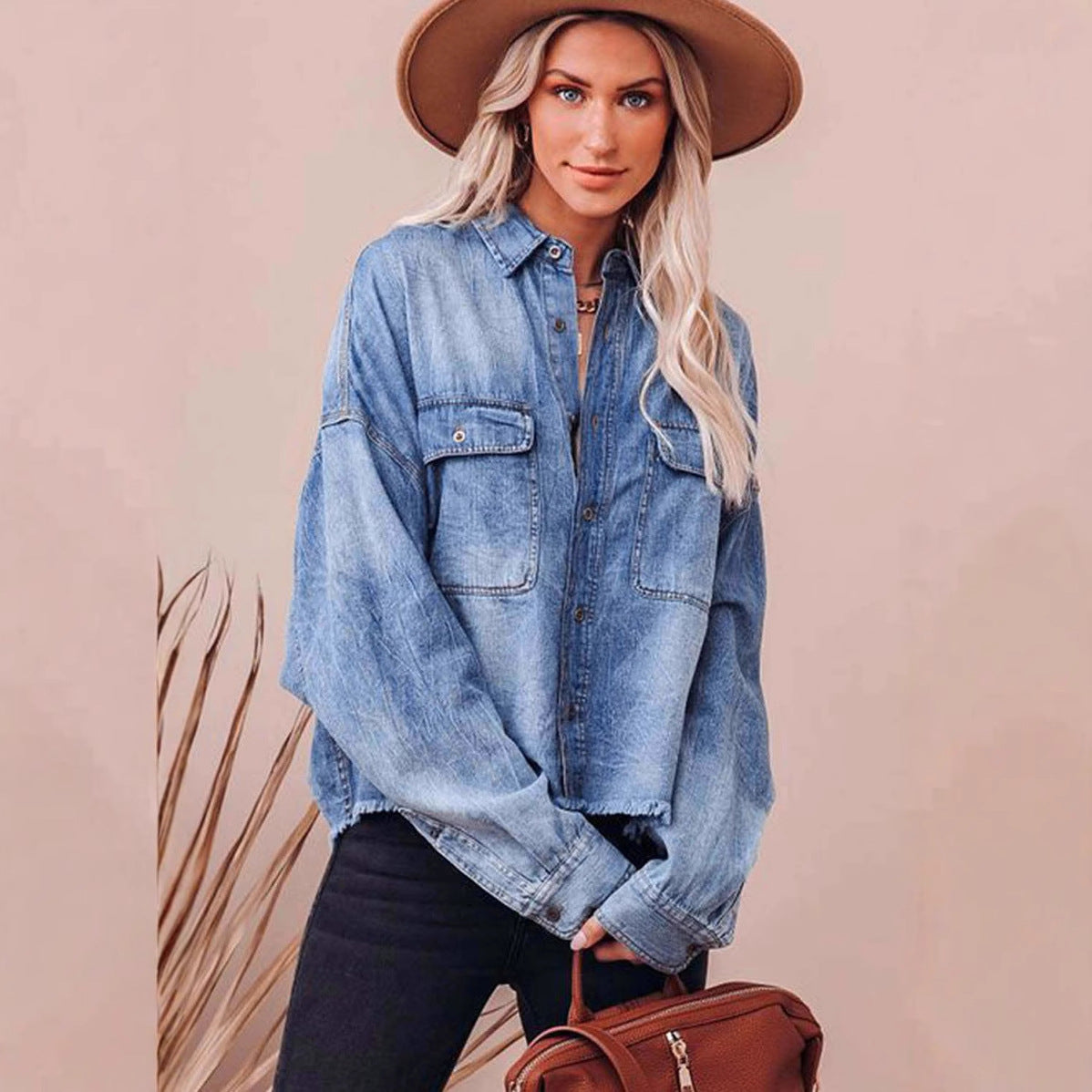 Chemise en jean oversize décontractée pour femmes avec poches plaquées Chic und Stil