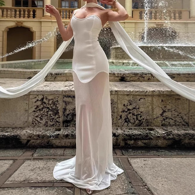 Femmes Robe de soirée élégante longue à tissu fluide et sans bretelles Chic und Stil