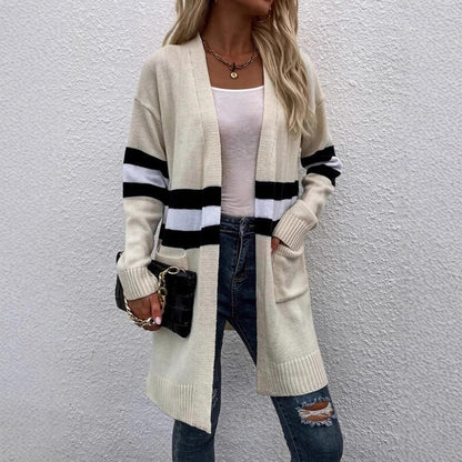 Cardigan en tricot pour femmes avec un design rayé à la mode et des devants ouverts Chic und Still