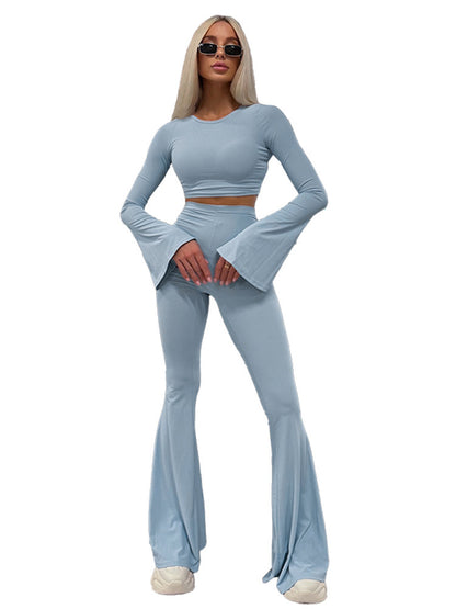 Chic und Stil cropped top with flared sleeves and high-waisted pants