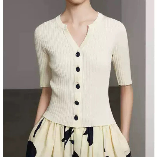 T-shirt en maille côtelée à boutons pour femmes Chic und Stil