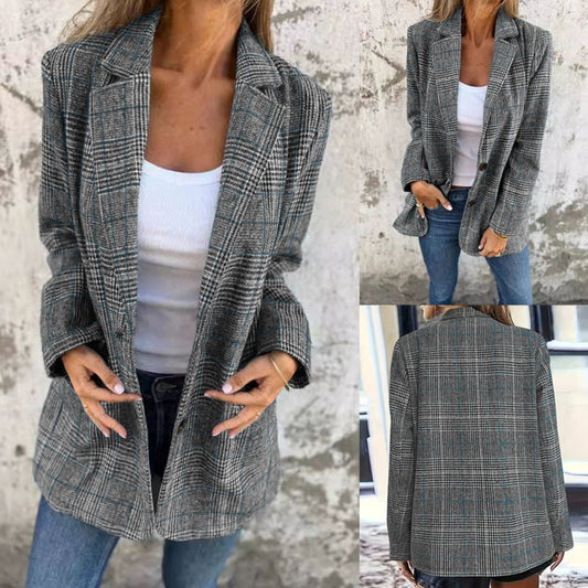 Blazer carré pour dames avec coupe classique et détails élégants Chic und Stil