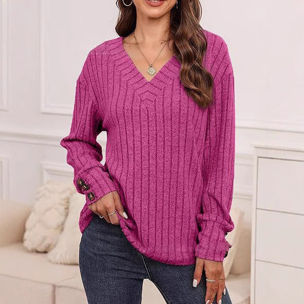 Pull en tricot pour femmes avec décolleté en V et détails de boutons décoratifs Chic und Stil