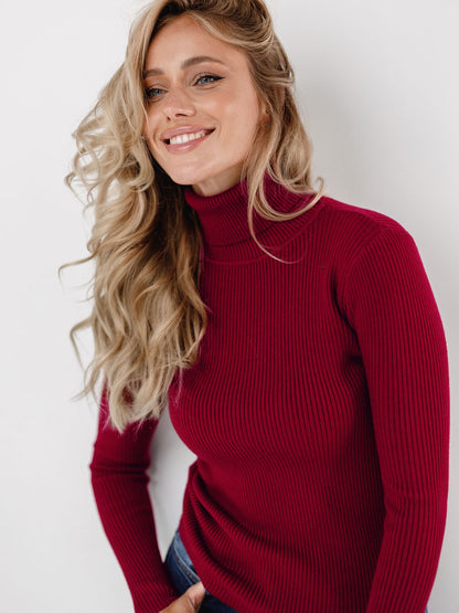 Pull-over à col roulé pour dames avec un design côtelé et une coupe décontractée Chic und Stil