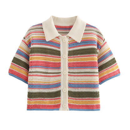 Shorts en tricot aérées pour femmes avec motif rayé coloré Chic und Stil
